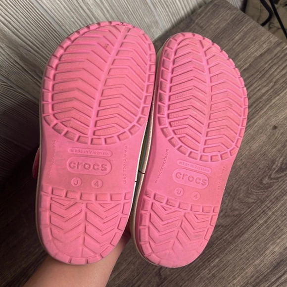Youth crocs pink glitter stripes size 4 - Picture 5 of 5